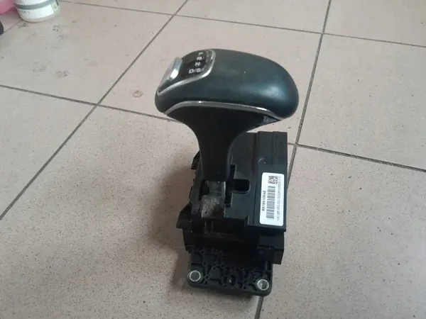 Pommeau de levier de vitesse Jeep OE OEM 68166105AE - Occasion image 2