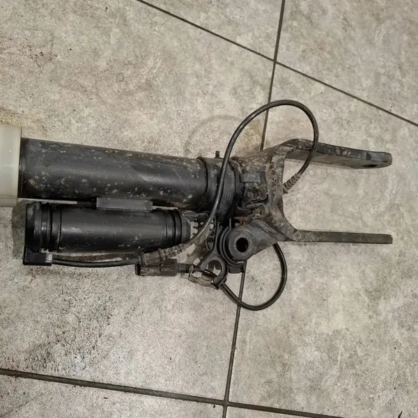 Fram Höger Luftfjäder Mercedes-Benz R W251 image 5