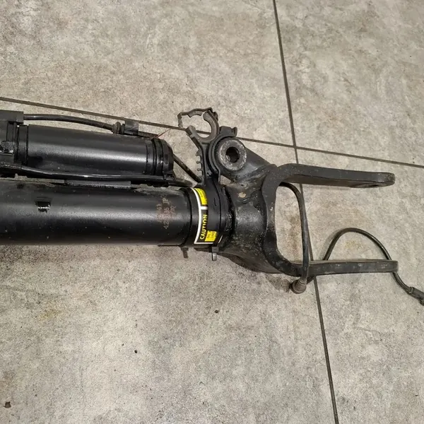 Fram Höger Luftfjäder Mercedes-Benz R W251 image 6