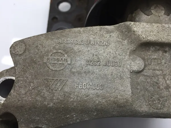 Nissan Qashqai J10 1.6 Supporto Motore image 5