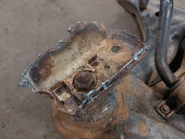Motorsteun OEM SANKI WÓZEK KOŁYSKA Ford Transit 2.4 DI image 4