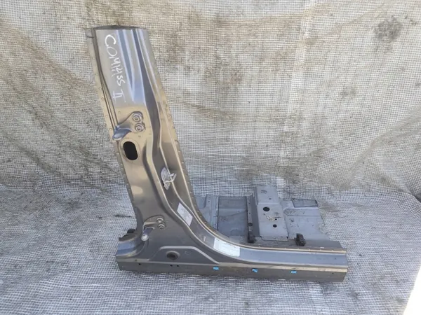 Jeep Compass II 16-21 Oikea B-pilari OEM image 2