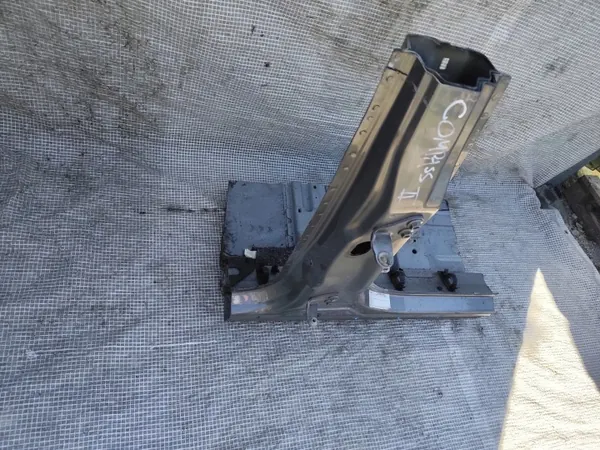 Jeep Compass II 16-21 Oikea B-pilari OEM image 3