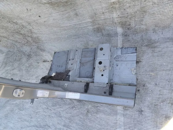 Jeep Compass II 16-21 Oikea B-pilari OEM image 5