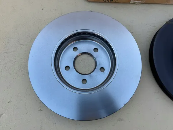 JAGUAR X-TYPE X400 Front Brake Disc Pair C2S52091 image 2