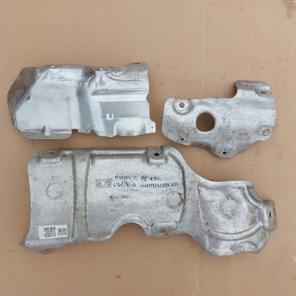 Katalysatorschutz OEM 55506840 für Opel Insignia image 2