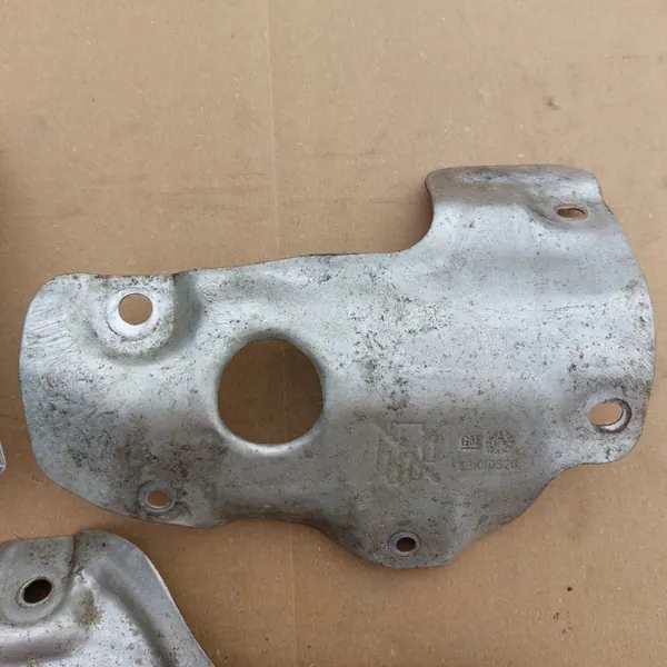 Katalysatorschutz OEM 55506840 für Opel Insignia image 6