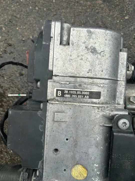 Webasto-lämmitin OEM 4M0265105B Audi-malleihin image 3