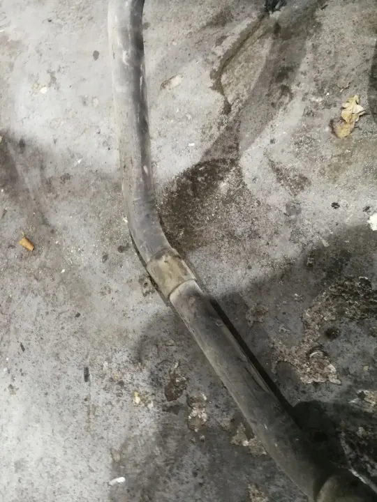 Bränslefyllningshals OEM BMW E30 - Korrosionsfri image 3