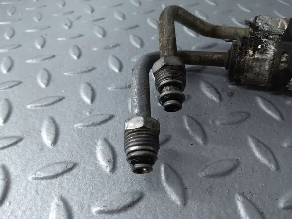 Cadillac XTS servostyrningsslang OEM 85652425 image 5