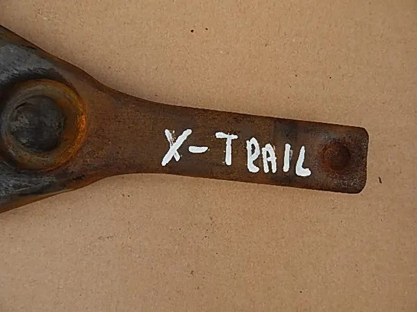 Support de levier d'embrayage Nissan X-Trail T30 2.0 01-06 image 2