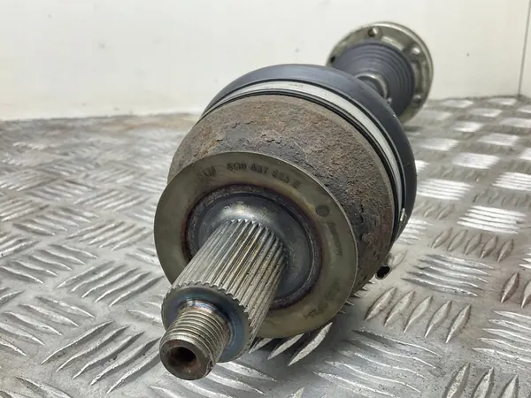 Höger Framdrev SKODA RAPID 2015 6R0407761B image 6