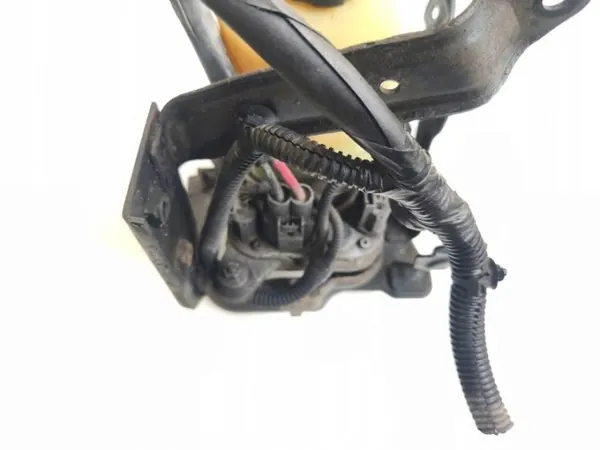 Pompe de direction assistée Ford OEM 4M513K514AD C6S4B image 4