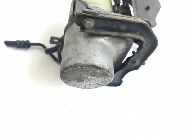 Pompe de direction assistée Ford OEM 4M513K514AD C6S4B image 5