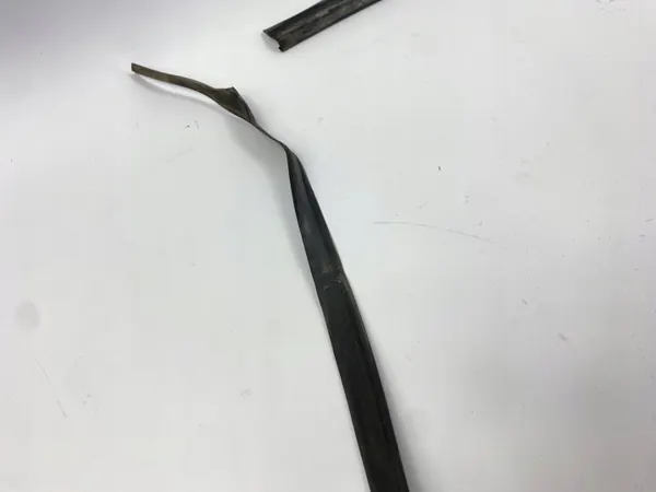 Jäähdyttimen ritilätiiviste OEM SDV09551 Mercedes W140 image 3