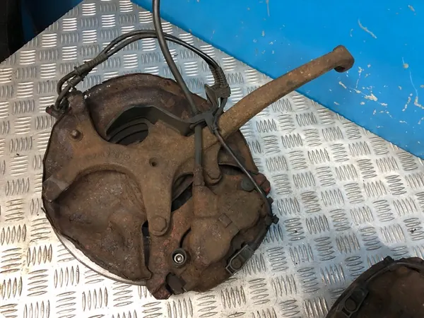 MERCEDES W210 E55 AMG Kit de Frenos Delanteros 334 mm image 7