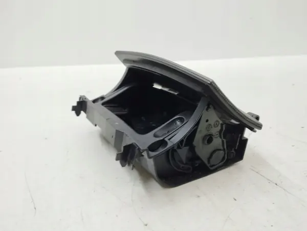 Tuhkakuppikehys Mercedes C W203 OEM A2036800852 image 4