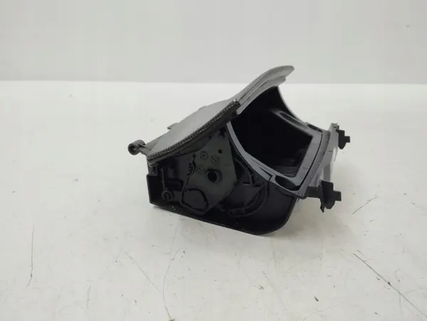 Tuhkakuppikehys Mercedes C W203 OEM A2036800852 image 5