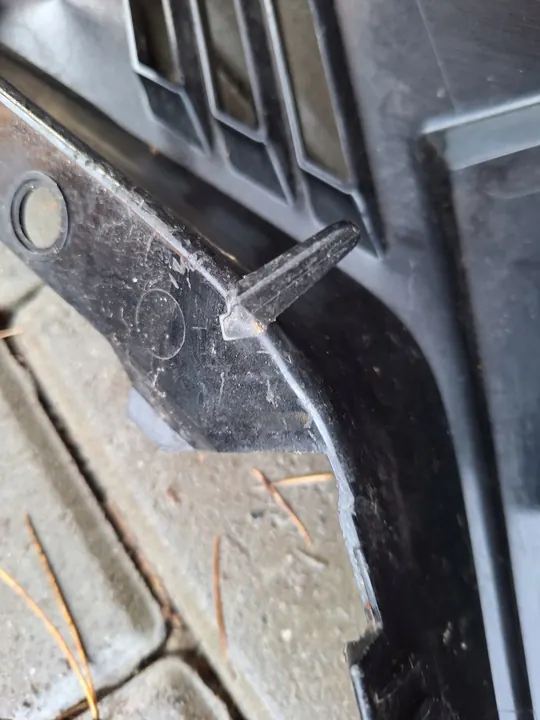 Cornice Griglia Anteriore Nissan Qashqai II Lift image 8