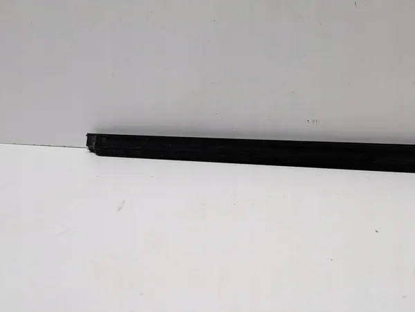 Guia de janela dianteira direita Audi Q6 e-tron 85H837476C image 6