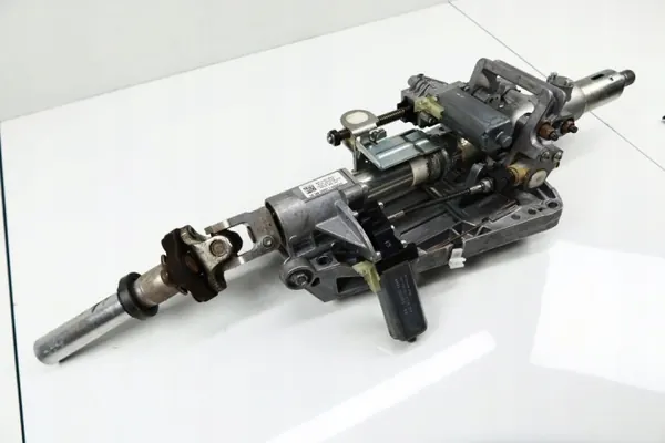 Mercedes W204 ohjauspylväs OEM 2044602116 image 3