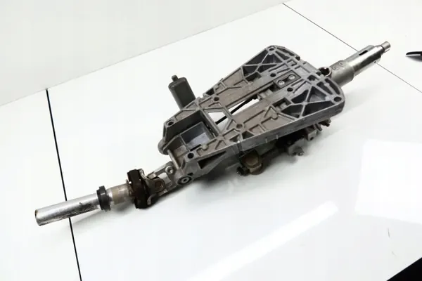 Mercedes W204 ohjauspylväs OEM 2044602116 image 4