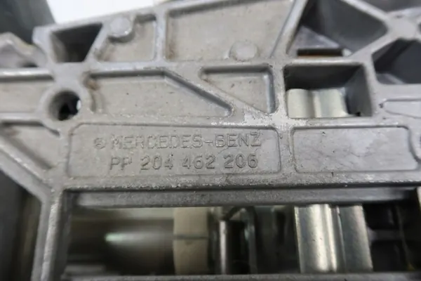 Mercedes W204 ohjauspylväs OEM 2044602116 image 5