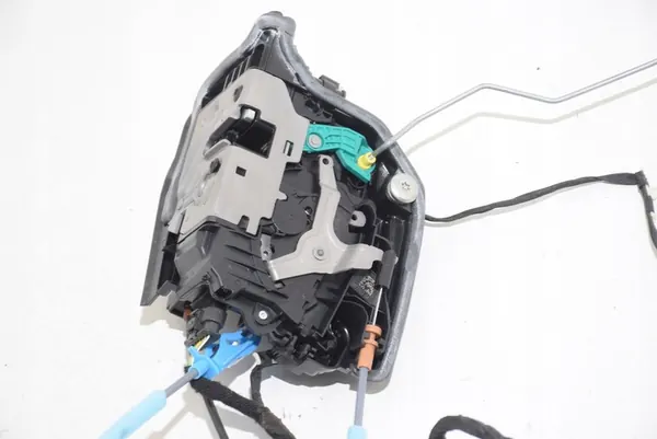 BMW X7 G07 LCI Soft Close Türkit OEM image 10