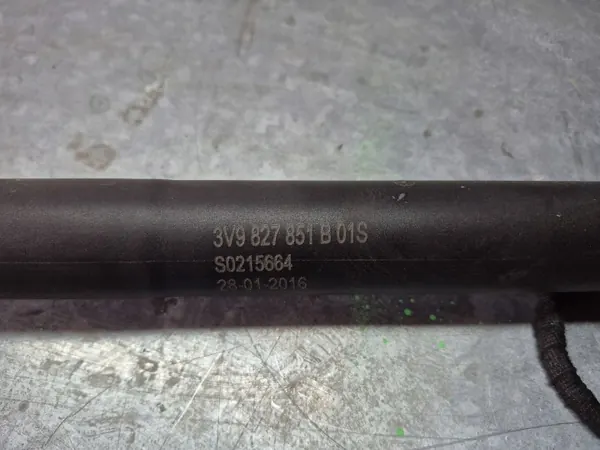 Set hayon électrique Skoda Superb III OEM 3V9827851B image 3