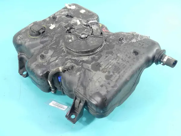 AdBlue-säiliö OEM 208993933R Opel Movano III:lle image 2