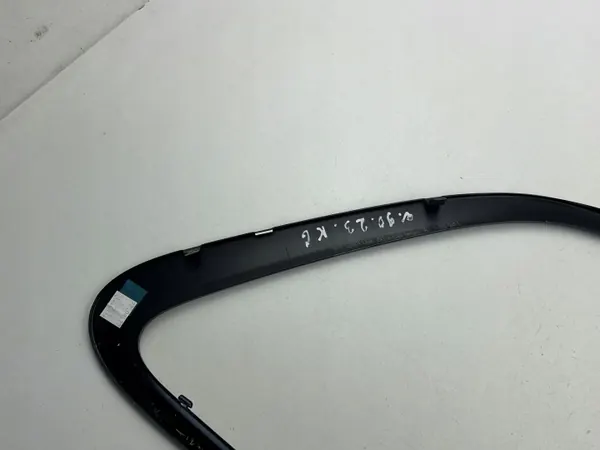 Volvo V90 Cross Country bakrutslist OEM 32219274 image 3