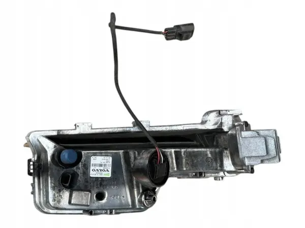 Luces diurnas Volvo V60 OEM 89250232 usadas image 4