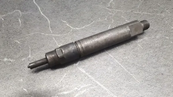 Inyector KBEL108P25 para Fiat Iveco 2.0 image 3