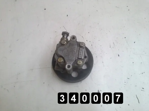 Bomba de dirección asistida VW usada OEM AM-340007 image 3