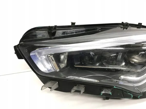 LINKER VOORLAMPE MERCEDES CLA FULL LED A1189063900 image 2