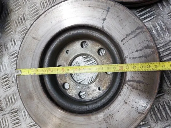 Bremsscheiben + Beläge + Bremssättel Vorne OEM Opel Corsa D image 3