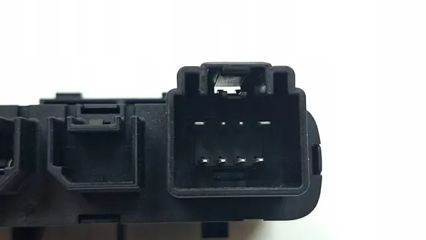 Fiat 500X AUX-uttag OEM 735626666 - Begagnad image 4