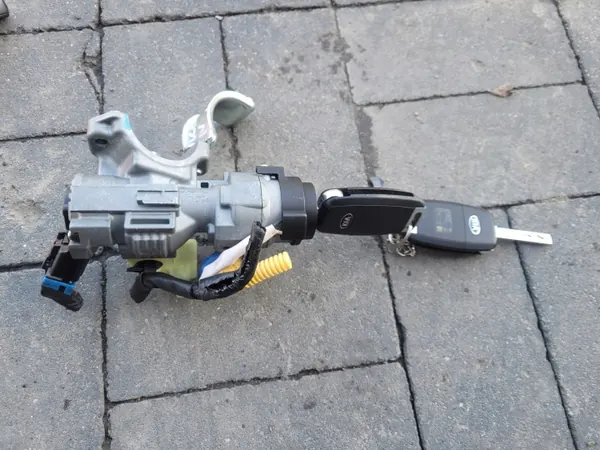 Interruptor de encendido Kia Rio IV 17r 1.2 OEM con 2 llaves image 3