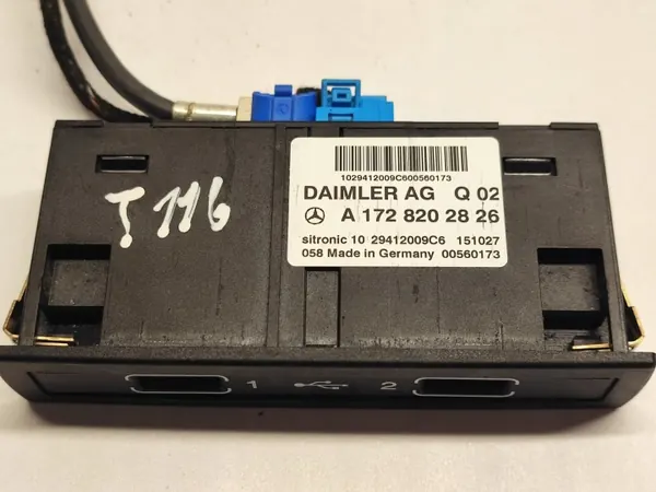 Mercedes-Benz USB-uttag OEM A1728202826 för E-klass W212 image 3