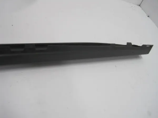 Oikea kynnyslista OEM 8XA853860 Audi A1:lle image 8