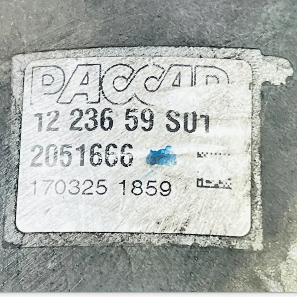 DAF 2051666 Ölfiltergehäuse Motor - Gebraucht image 2