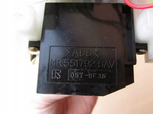 Mitsubishi MR551792 Airbag-Schleifring mit Sensor image 6