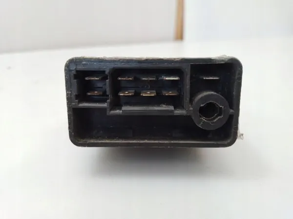 Relé Webasto Volkswagen T4 5HB003125 image 3