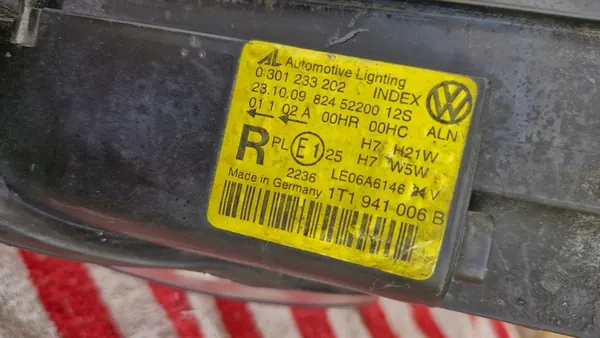 VW Touran I Lift Etu Oikea Lamppu Eurooppa 1T1941006B image 6