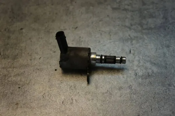 Öljynpainesensoriventtiili OEM 06K115243N 2.0 TFSI:lle image 3