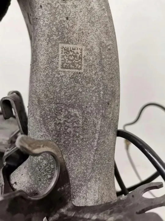 Junta esquerda dianteira OEM 6884379 BMW 6 GT image 3