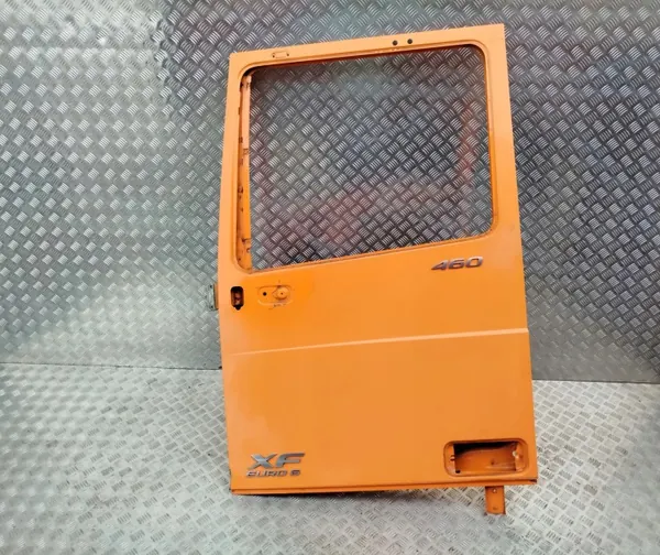 Puerta Izquierda DAF XF 106 OEM 1881862 - Usado image 2
