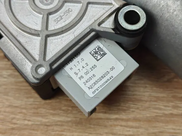 Motor de teto solar Audi OEM 4G8959591A - Usado 34km image 3