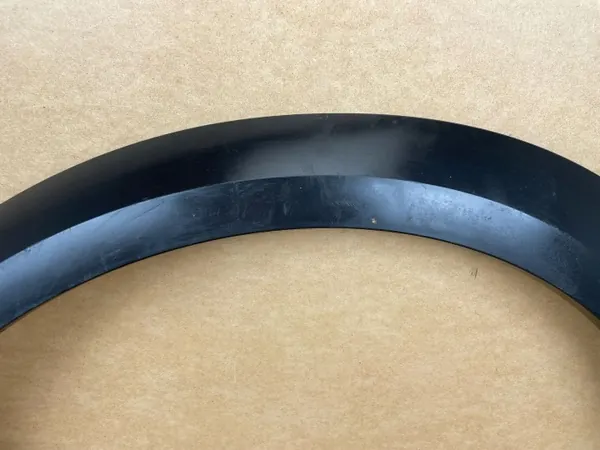 OEM 8W9853717 Front linker Kotflügelschutz Audi A4 B9 image 3