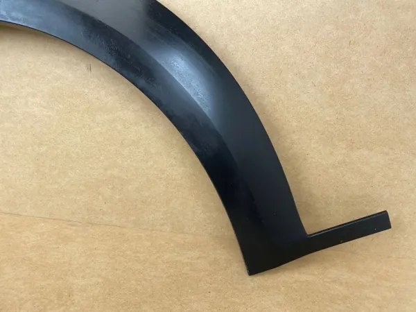 OEM 8W9853717 Front linker Kotflügelschutz Audi A4 B9 image 4